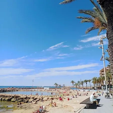 Apartamento La Marina Apartment *